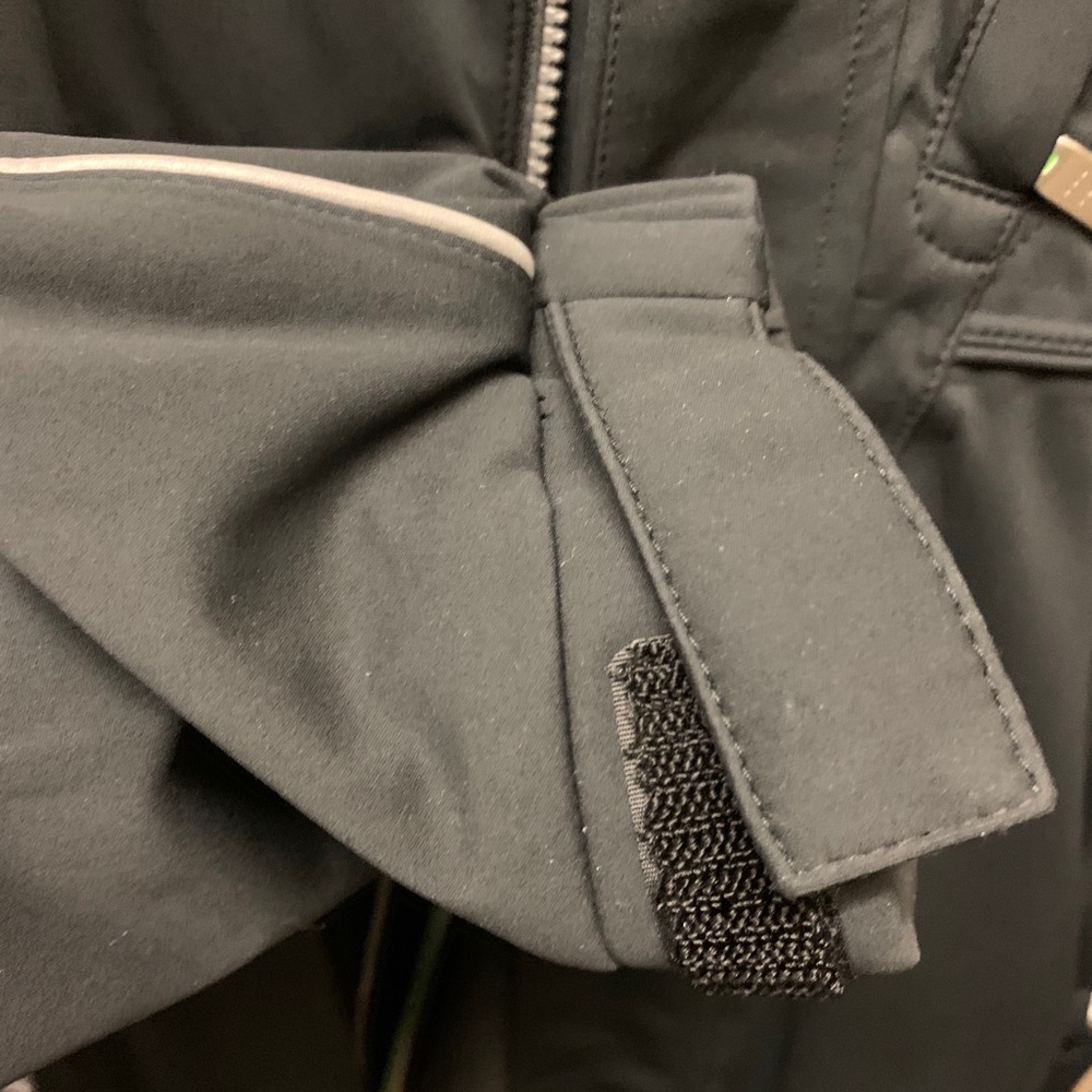 Hugo Boss winter/ski type jacket - Picture 4 of 7